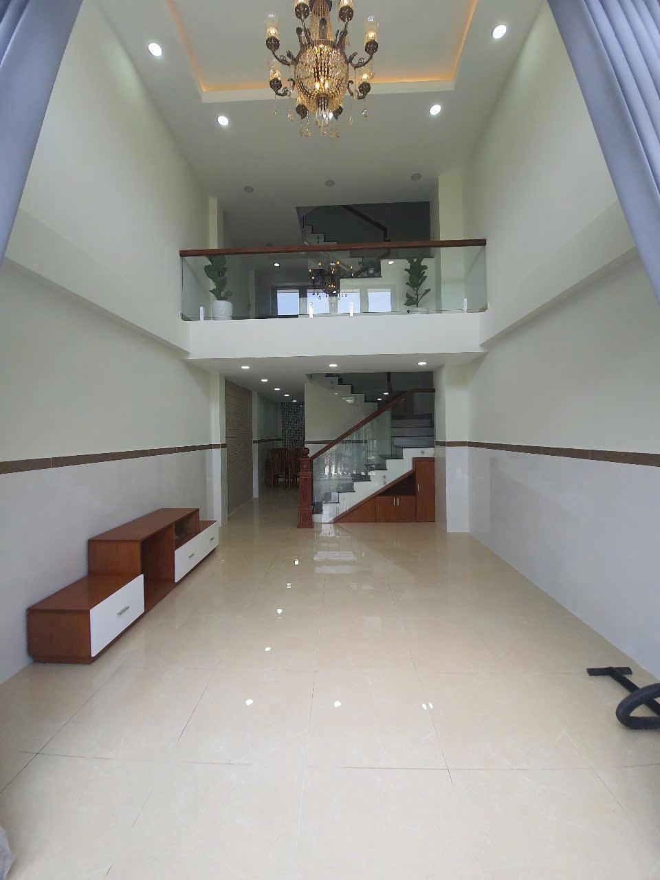 Siêu phẩm giá tốt chính chủ bán gấp nhà HXH Tô Ngọc Vân chỉ 6,2T. !