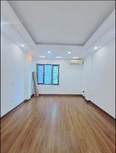 5.72 tỷ 30m2 5 tầng ngõ rộng ô tô đỗ cổng #KIM GIANG #Thanh Trì NHÀ ĐẸP Ở LUÔN