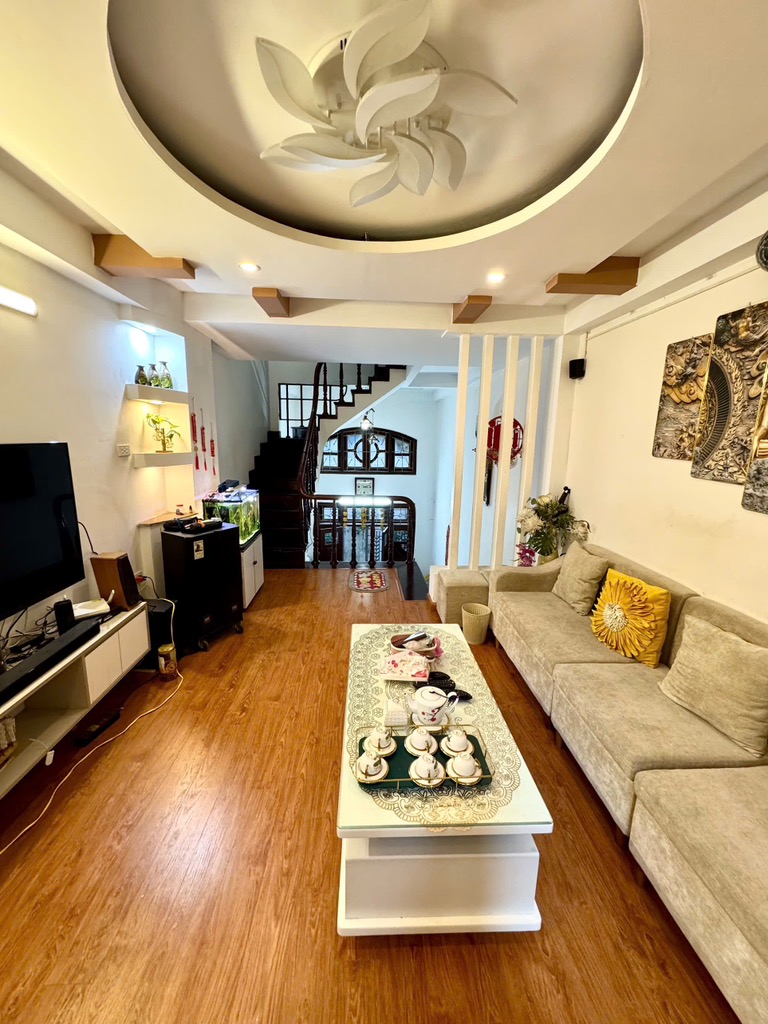 THANH XUÂN, PHỐ VIP 40M2 5 TẦNG HAI MẶT NGÕ THOÁNG ,Ô TÔ GIÁ 8.9 TỶ