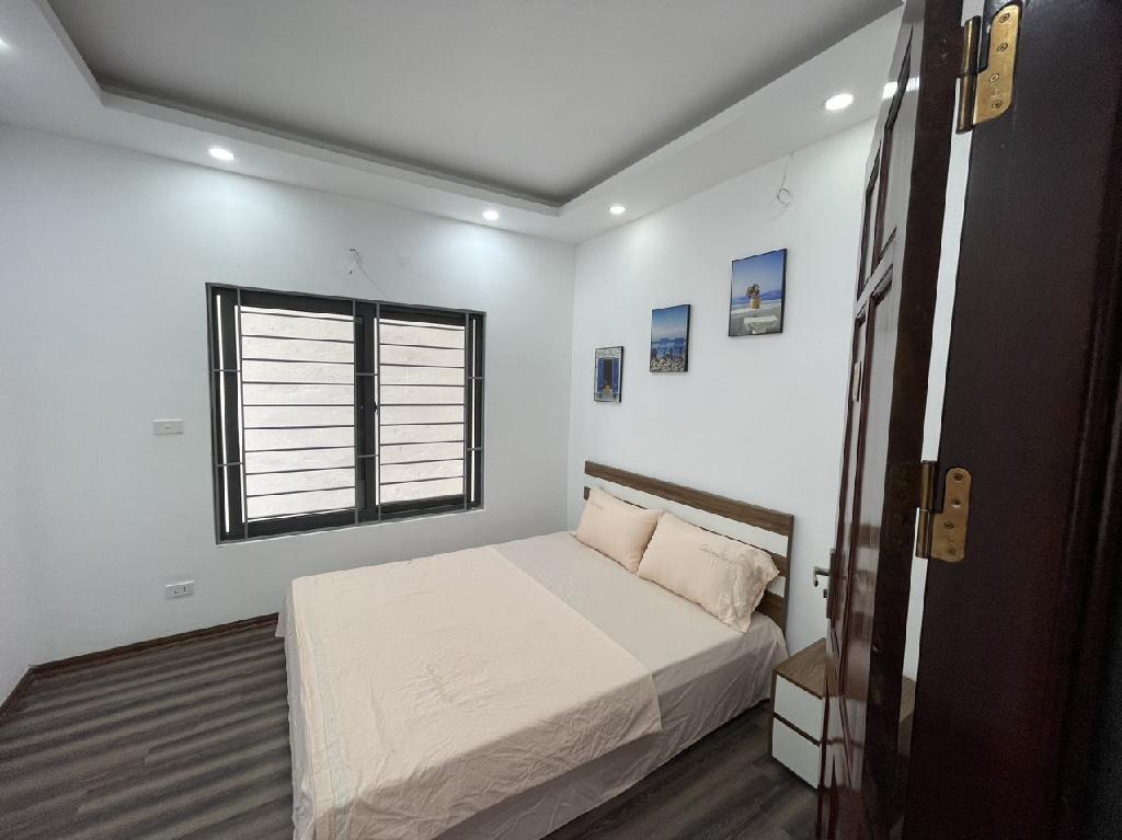 PHỐ TỰU LIỆT, THANH TRÌ, Ô TÔ ĐỖ, 32M2 5 TẦNG FULL NỘI THẤT 5,2 TỶ