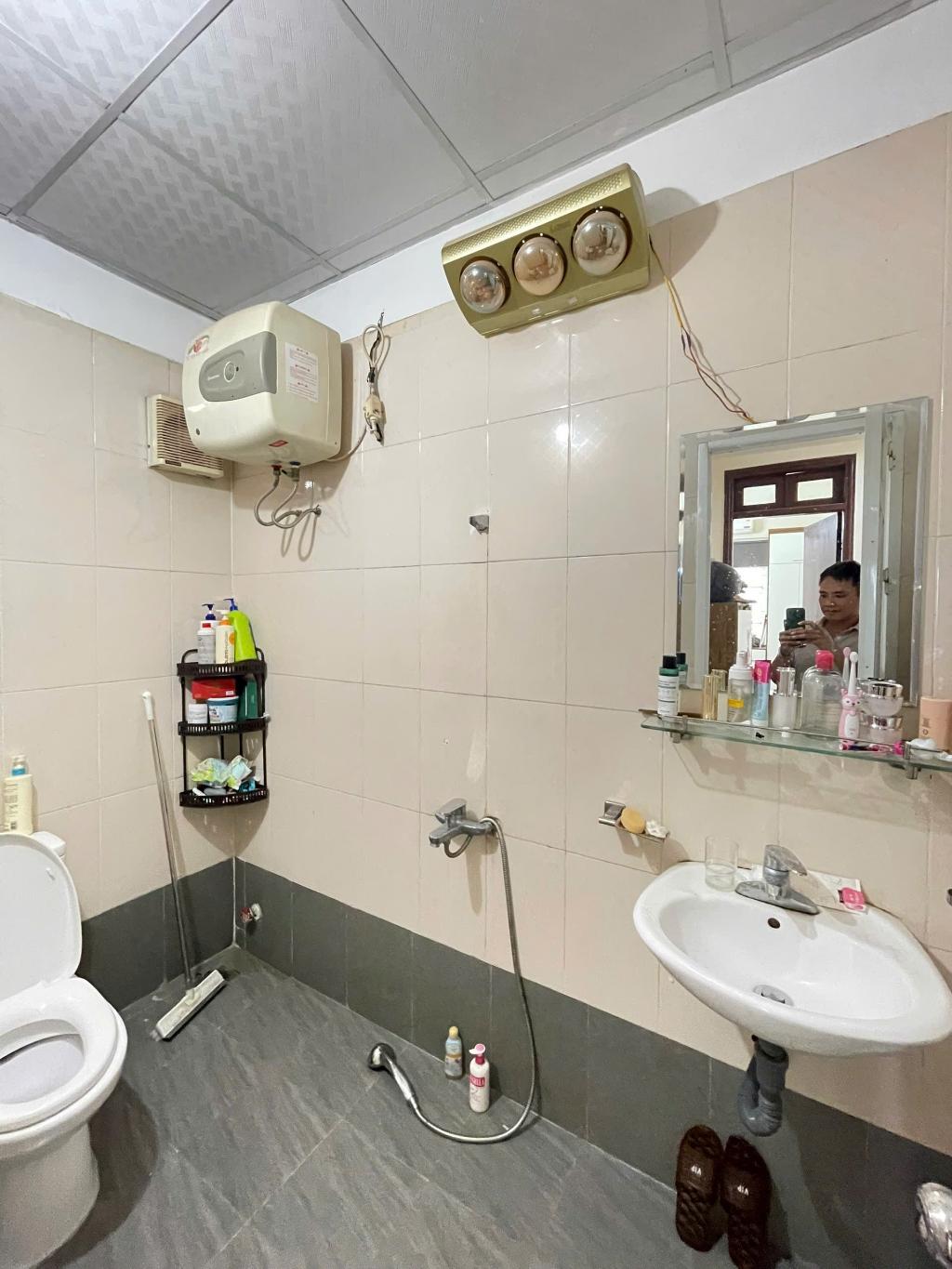 CHUNG CƯ QUÂN ĐỘI,HUYỆN THANH TRÌ, 60M2 TẦNG THẤP GIÁ 3,3 TỶ