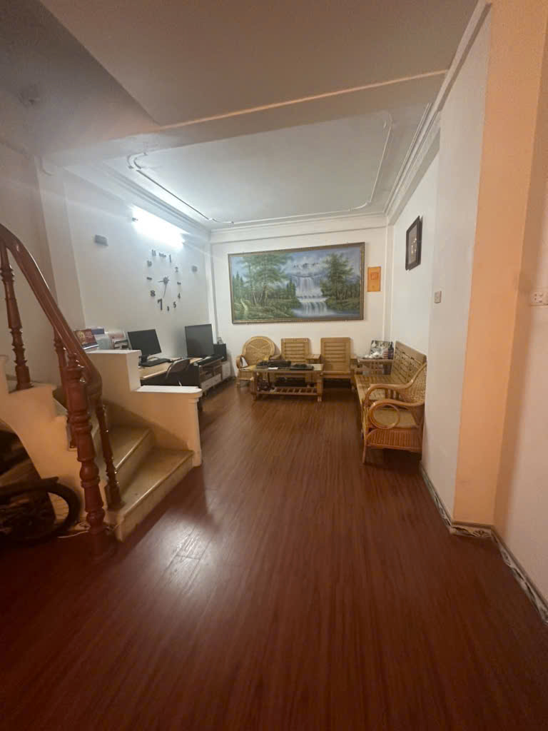 HOÀNG MAI, PHÂN LÔ VỈA HÈ Ô TÔ TRÁNH 39M2 4 TẦNG 10 TỶ
