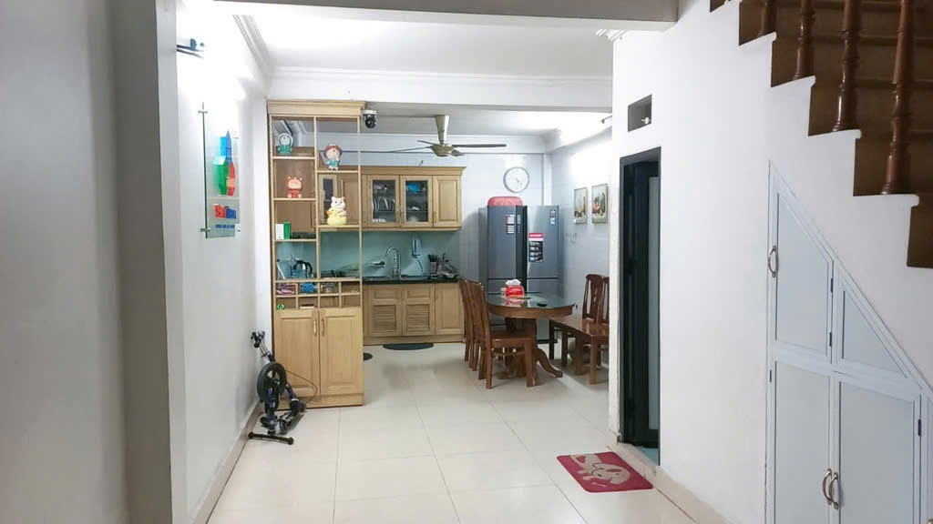 HOÀNG MAI, PHÂN LÔ VỈA HÈ Ô TÔ TRÁNH 39M2 4 TẦNG 10 TỶ