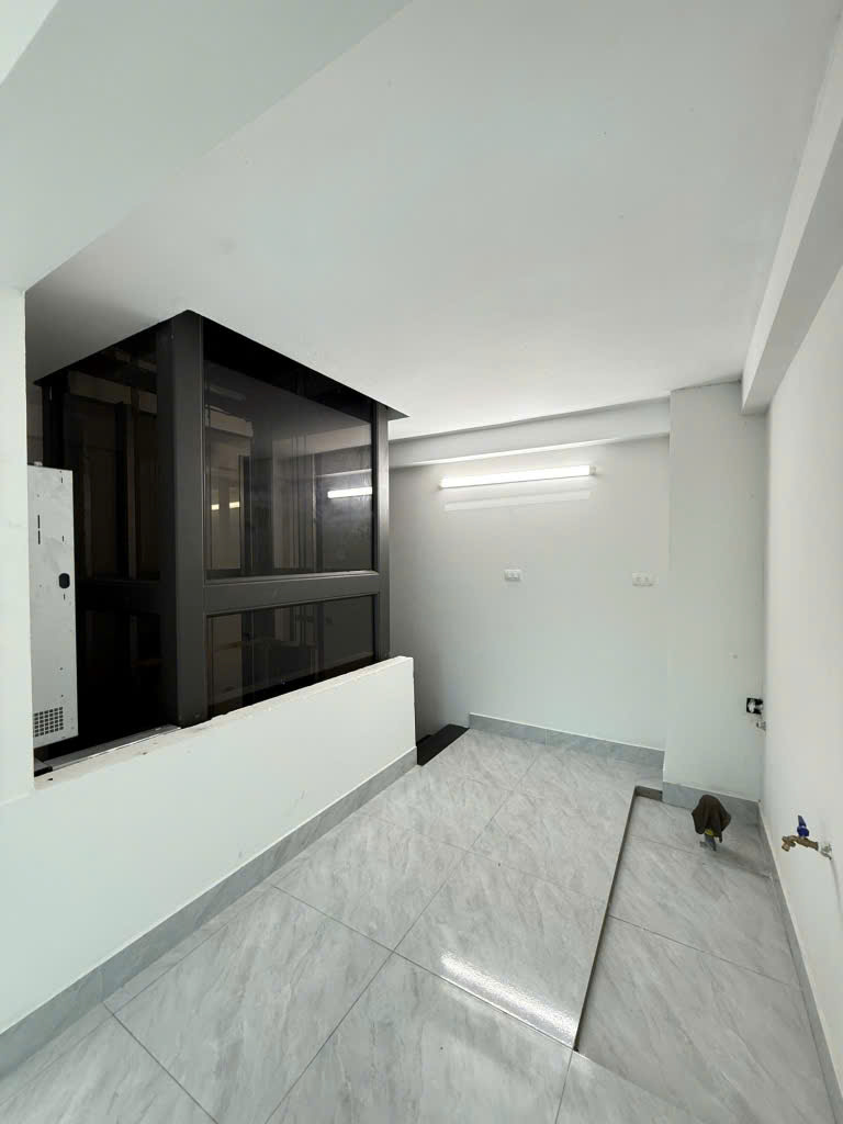 TRUNG TÂM HOÀNG MAI, NHÀ ĐẸP 6 TẦNG THANG MÁY 35M2 8,4 TỶ