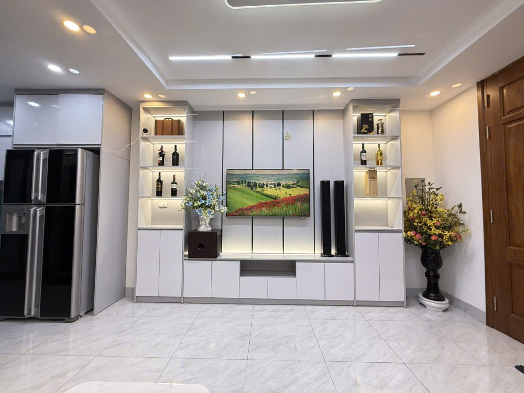 TRUNG TÂM HOÀNG MAI, NHÀ ĐẸP 6 TẦNG THANG MÁY 35M2 8,4 TỶ