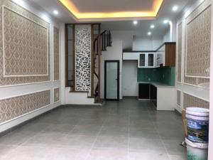 GẦN TTTM THANH TRÌ, NHÀ DÂN XÂY, NGÕ NÔNG, LÔ GÓC 10M RA Ô TÔ 34M2 4 TẦNG 5,65 TỶ
