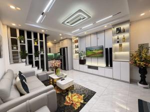 TRUNG TÂM HOÀNG MAI, NHÀ ĐẸP 6 TẦNG THANG MÁY 35M2 8,4 TỶ