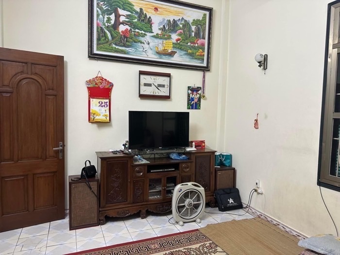 Bán nhà Nguyễn Chánh,DT 60m2, 5phút sang trường Am,ô tô đỗ cửa,view trường học,giá 13,6tỷ