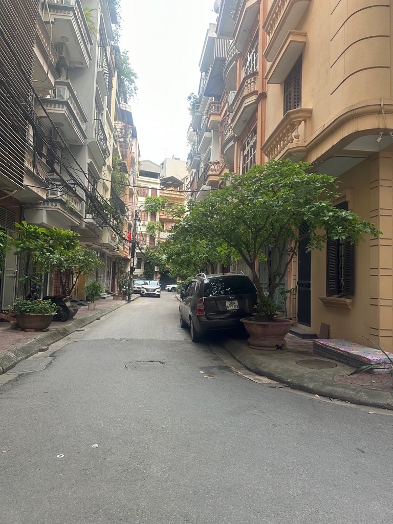Bán nhà Trần Duy Hưng, ô tô ngủ trong nhà, thang máy chạy êm du, 53m2, nhỉnh 18 tỷ