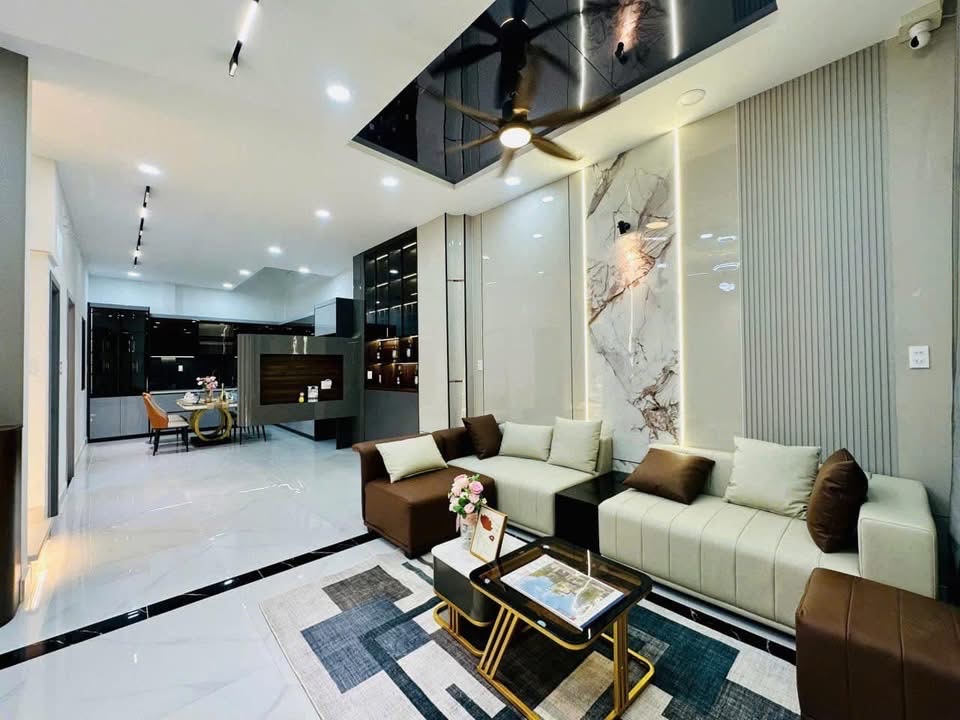 Bán nhà Khuất Duy Tiến, ô tô ngủ trong nhà, vài bước ra phố, 54m2, nhỉnh 10 tỷ