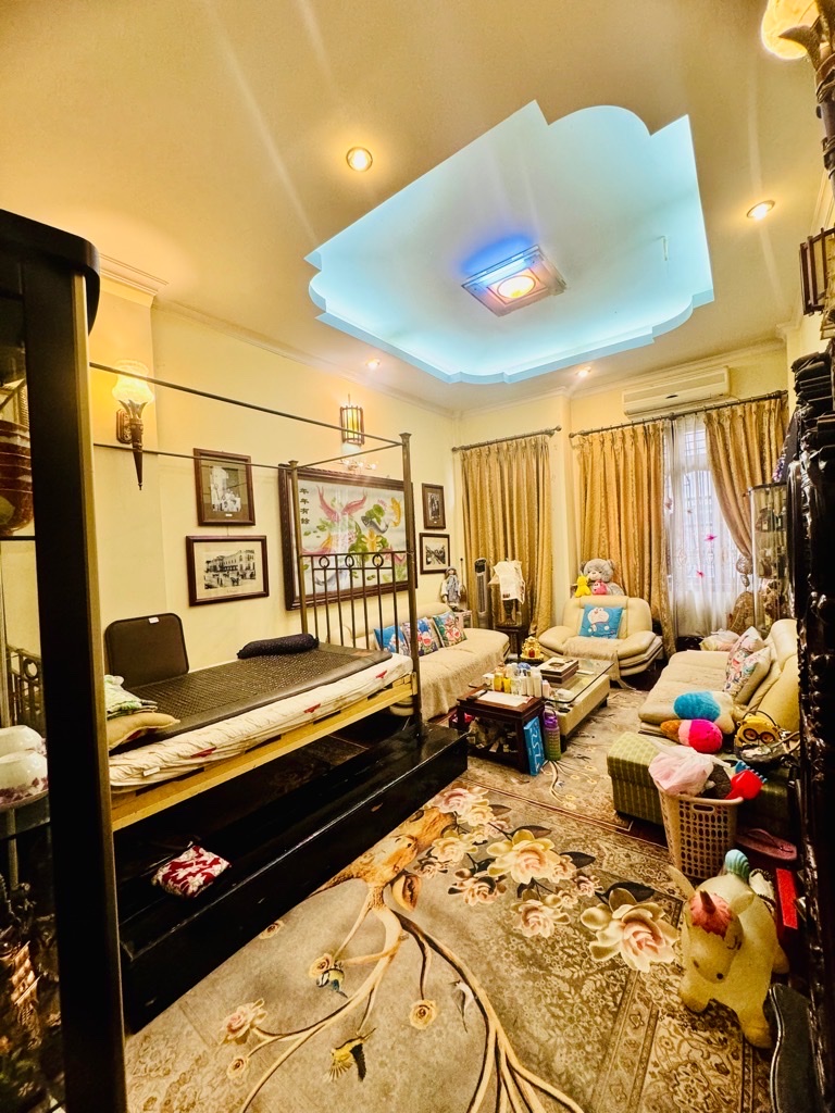 Bán nhà liền kề Nguyễn Thị Định, lô góc 2 mặt tiền, vỉa hè kinh doanh, nhỉnh 18 tỷ