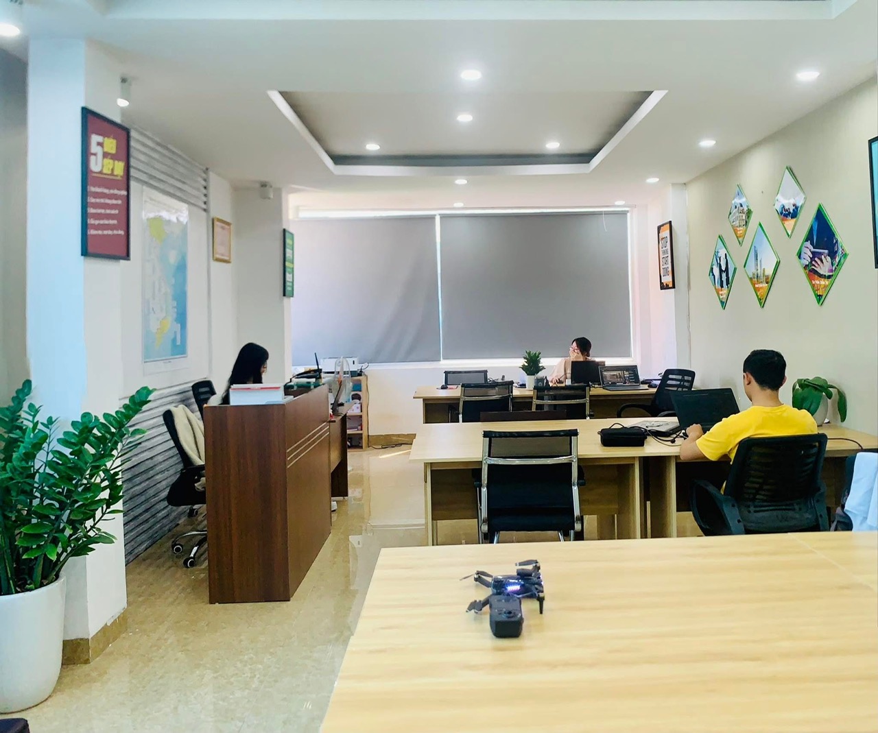Bán nhà Trung Kính, văn phòng kinh doanh kết hợp ở, phân lô ô tô, 58m2, nhỉnh 18 tỷ