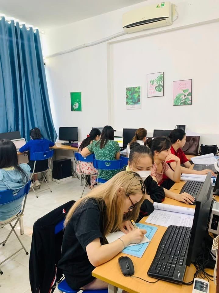 Bán nhà văn phòng Ngụy Như Kon Tum, doanh thu gần 1 tỷ/năm; 56m2, nhỉnh 18 tỷ