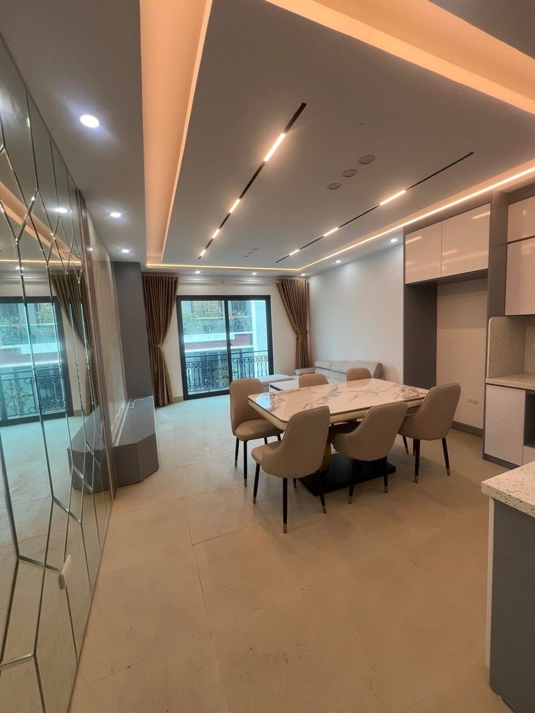 Bán nhà Ngụy Như Kon Tum, gara ô tô, thang máy, kinh doanh văn phòng, 55m2, chỉ 17,8 tỷ