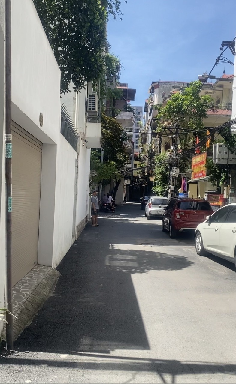 Bán nhà Lê Văn Lương, gara ô tô 7 chỗ, nội thất nhập khẩu từ Italia, 54m2, nhỉnh 16 tỷ