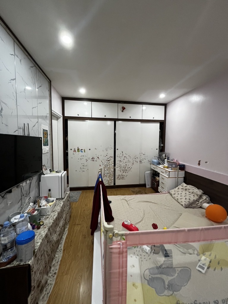 BÁN CĂN HỘ 3PN, 2WC Ở Nguyễn Tuân, FULL NỘI THẤT, NHÀ ĐẸP, CÓ SLOT Ô TÔ, HƠN 4 TỶ