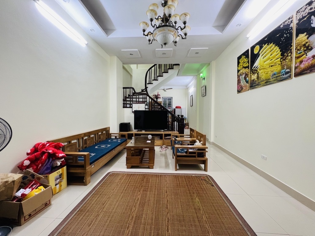 KHUẤT DUY TIẾN, 2 MẶT NGÕ OTO, gần phố, nhà đẹp ở luôn, 54m2 phân lô, hơn 16 tỷ
