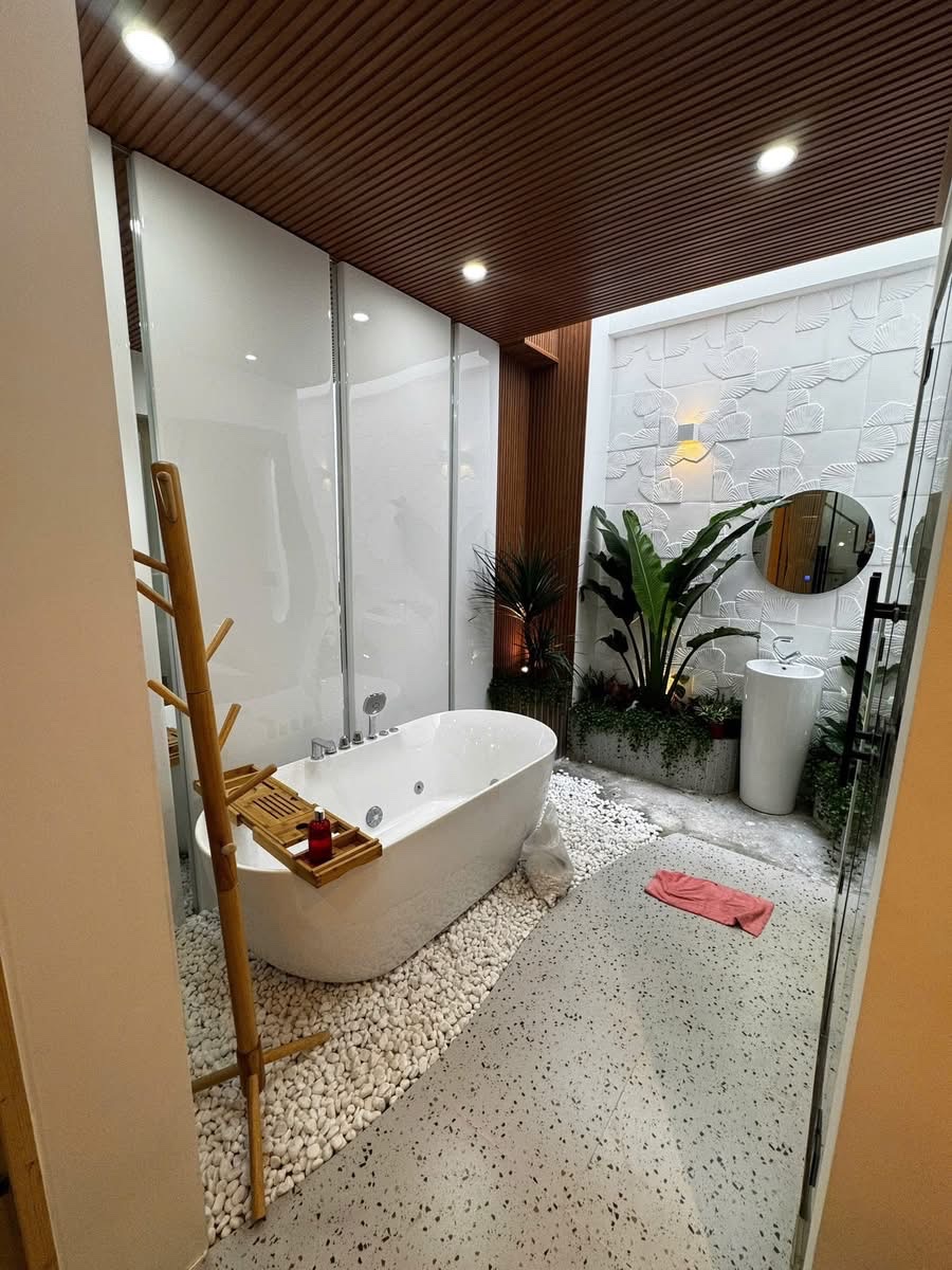Bán nhà Ngụy Như Kon Tum, hàng xóm CT Trần Đại Quang, Gara oto, vỉa hè, 76m2, nhỉnh 19 tỷ