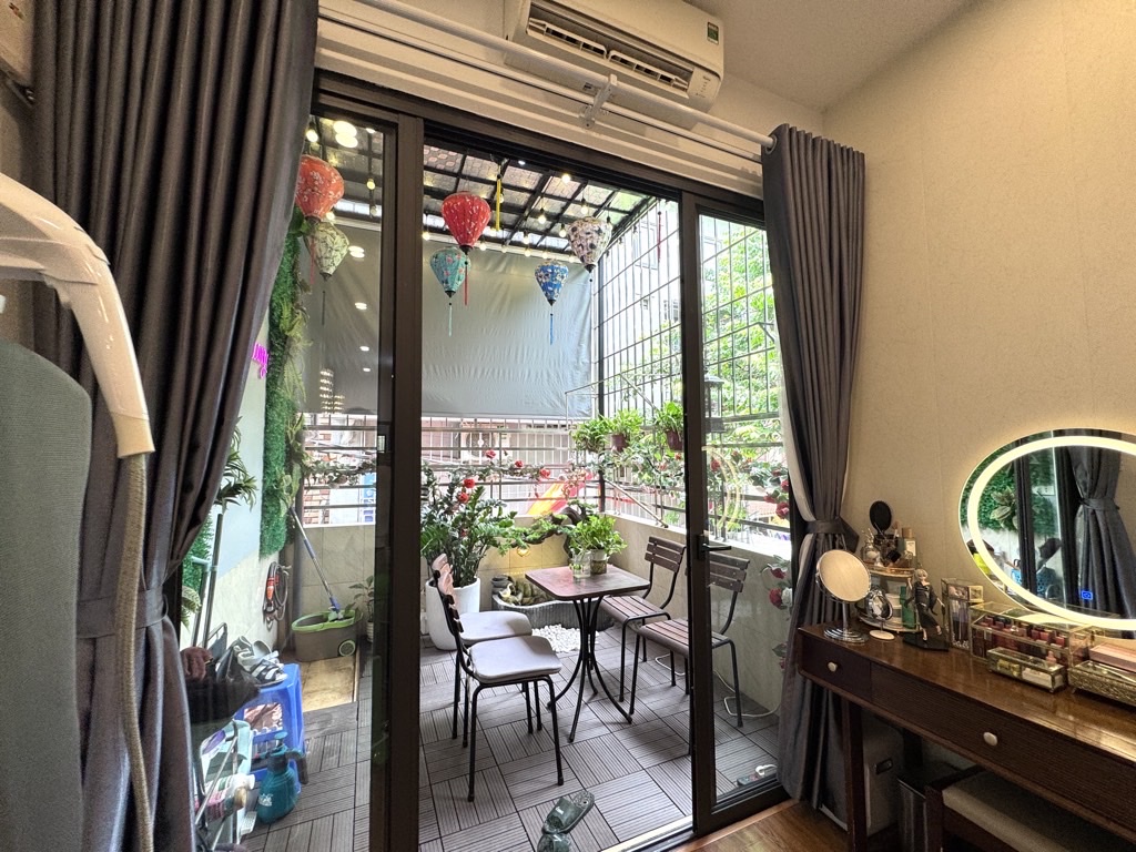 Bán nhà 54m2, LÔ GÓC 3 THOÁNG, Vũ Trọng Phụng thông Ngụy Như Kon Tum, 1 nhà ra phố, 14 tỷ