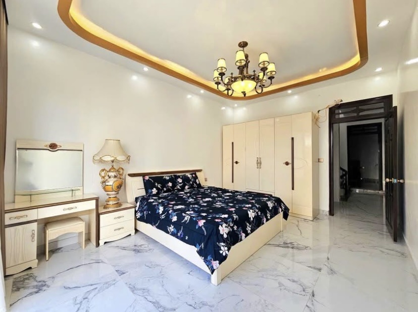 Bán nhà như KHÁCH SẠN mini đường Nguyễn Thị Định, gara oto 7 chỗ, gần phố, 60m2, chỉ 18 tỷ