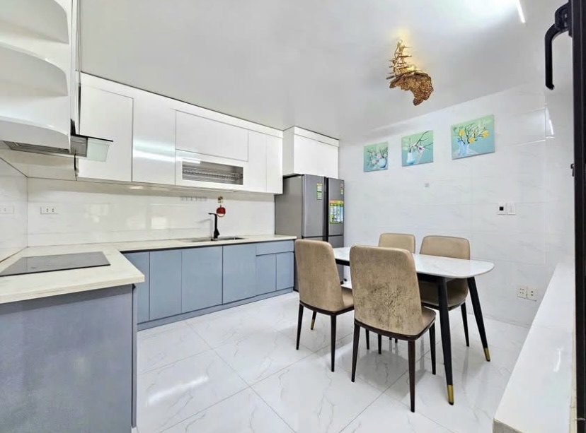 Bán nhà như KHÁCH SẠN mini đường Nguyễn Thị Định, gara oto 7 chỗ, gần phố, 60m2, chỉ 18 tỷ