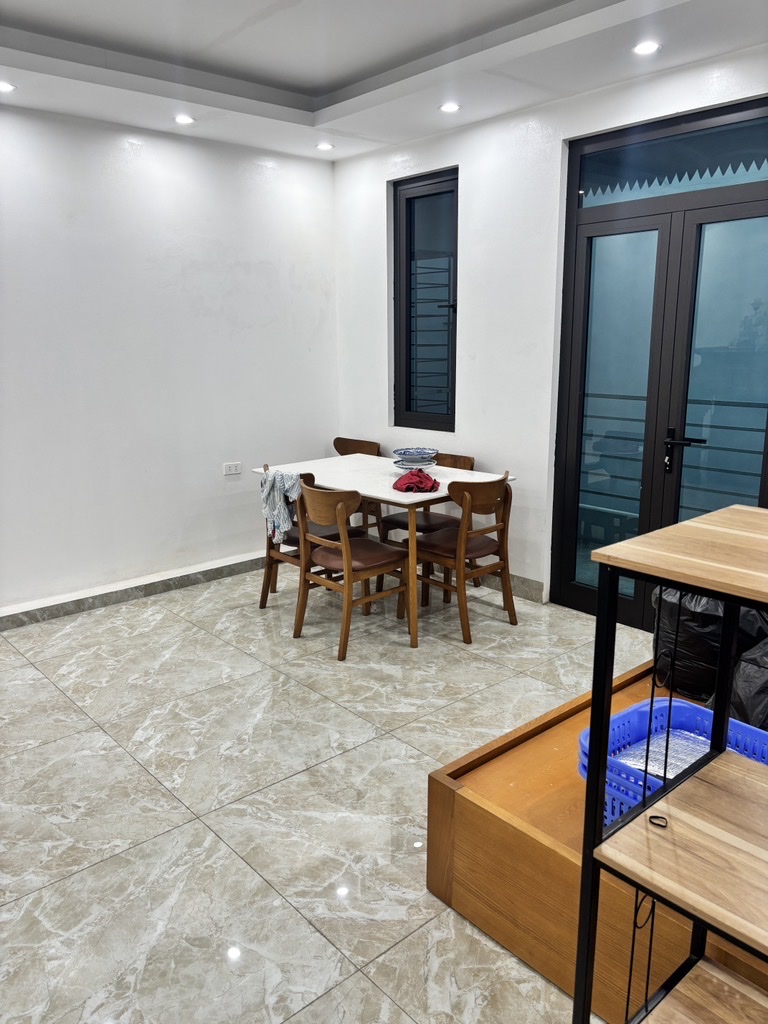 Đầu phố Nguyễn Thị Định, VỈA HÈ, TRƯỚC NHÀ OTO TẢI TRÁNH NHAU, mặt tiền kinh doanh, hơn 18 tỷ