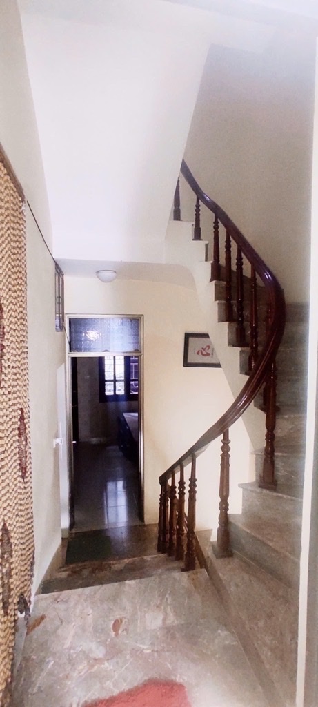 Bán nhà Lê Văn Lương, trước nhà rộng như sân bóng đá, 45m2, 14.5 tỷ