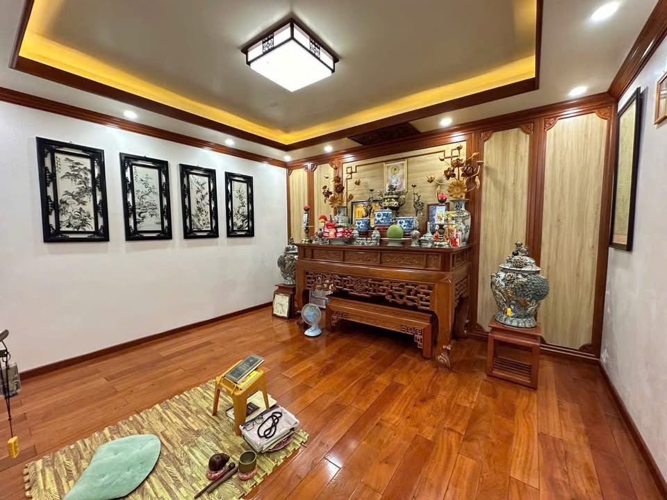 GARA Oto, Thang máy, nhà mới MẠC THÁI TỔ, ngõ thông kinh doanh, hơn 19 tỷ