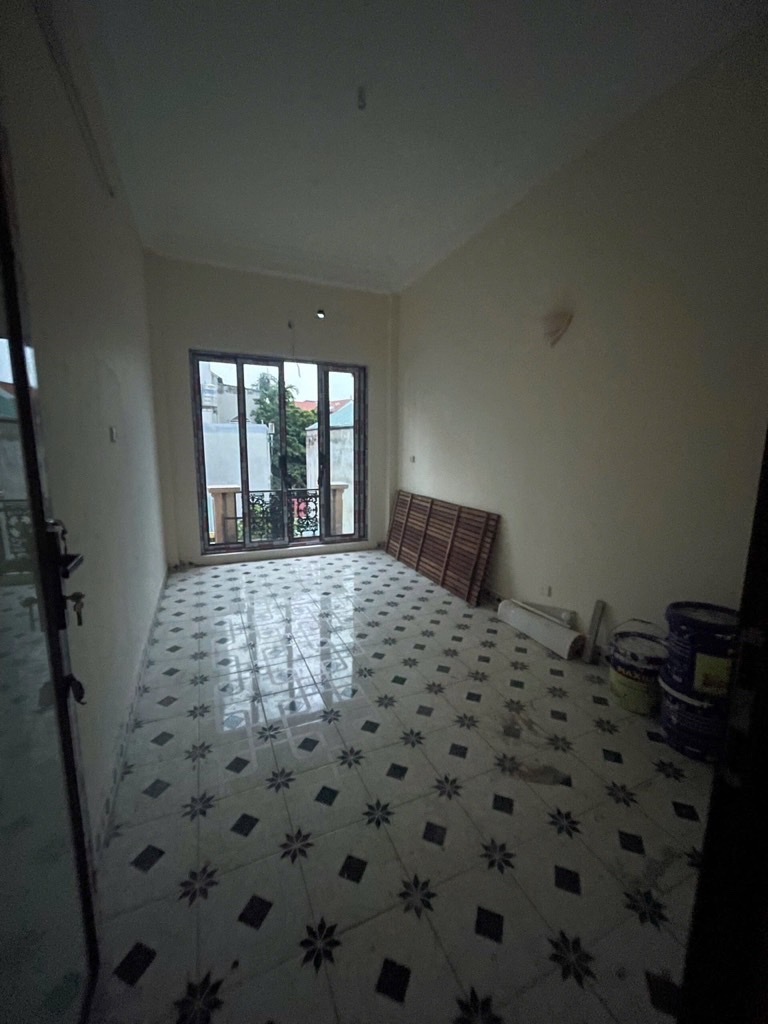 Bán nhà Ngụy Như Kon Tum, ô tô đỗ cửa, view sân chơi, 31m2, hơn 7 tỷ