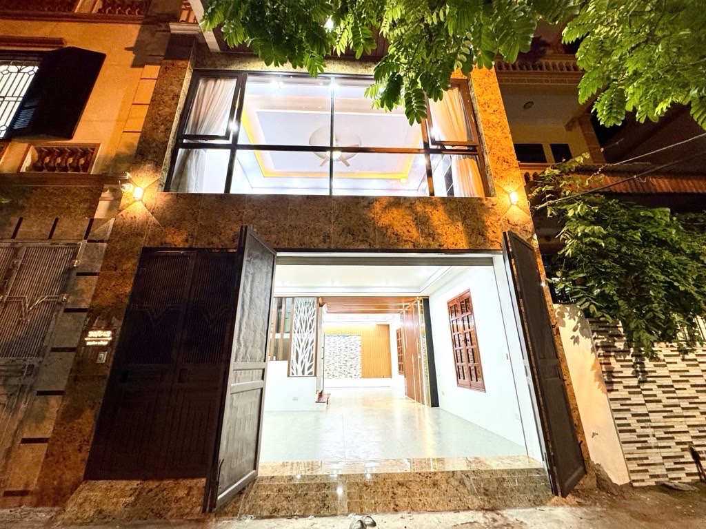 Bán nhà 8 tầng Thang máy, Gara ôtô, 53m2, Ngụy Như Kon Tum, MT gẩn 6m, full nội thất, chỉ 21 tỷ