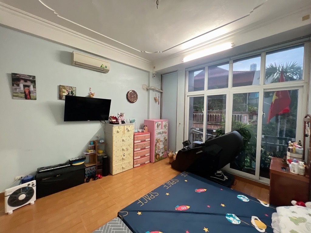 Bán nhà Nguyễn Tuân 51m², 5 tầng – Vị trí trung tâm, vừa ở vừa kinh doanh, giá hơn 18 tỷ