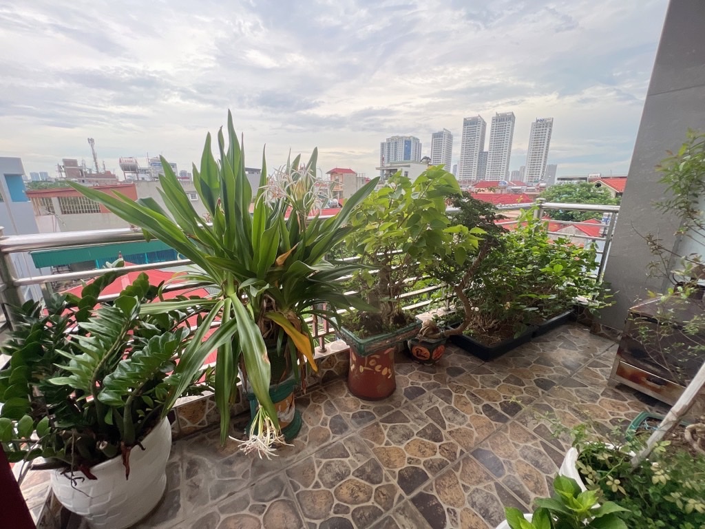 Bán nhà Nguyễn Tuân 51m², 5 tầng – Vị trí trung tâm, vừa ở vừa kinh doanh, giá hơn 18 tỷ
