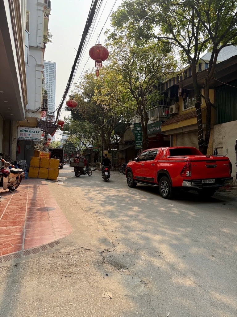 Nhà đẹp Ngụy Như Kon Tum, ở và kinh doanh, ngõ rộng thoáng, dân trí cao, 52m2, hơn 19 tỷ