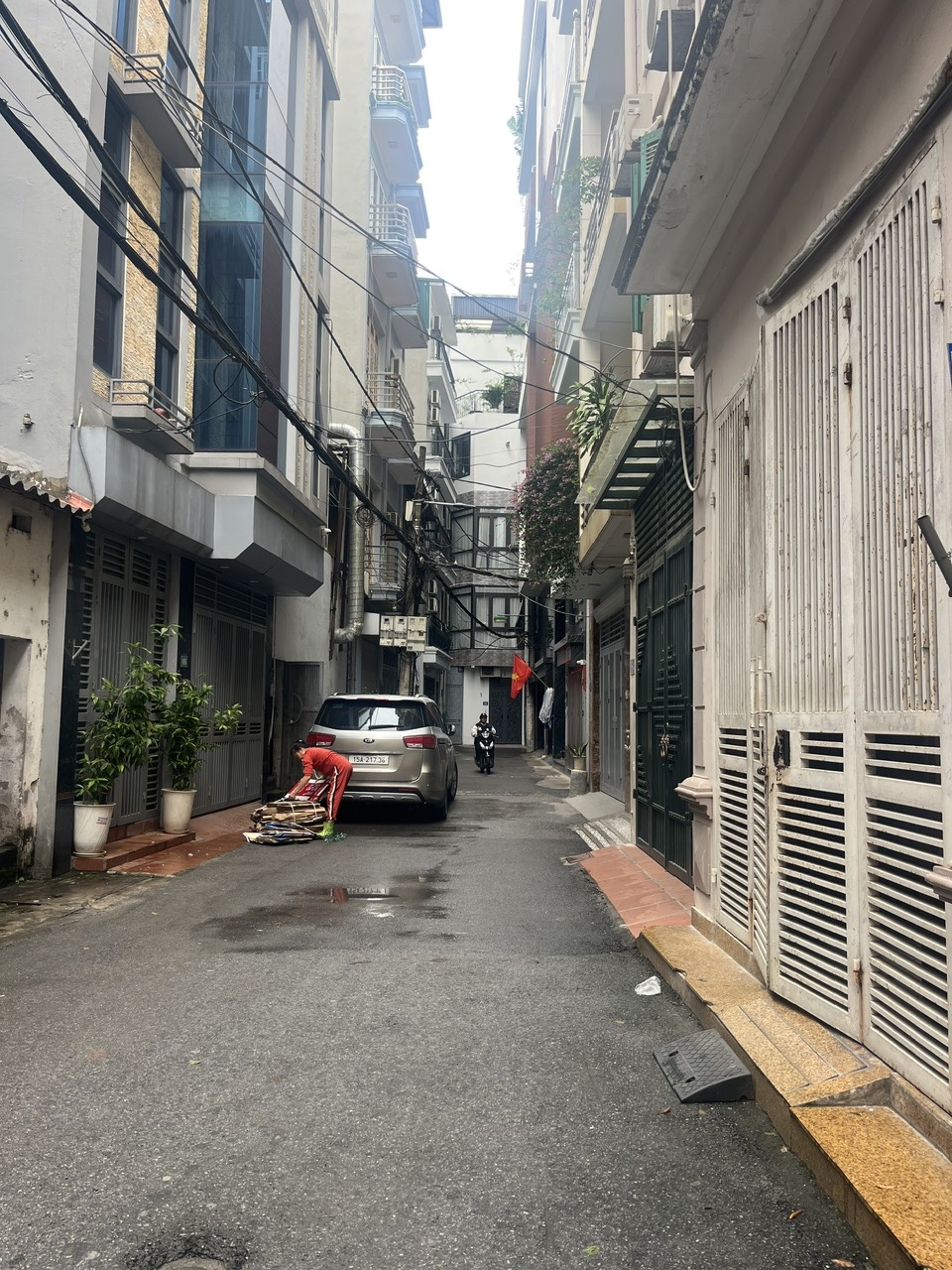 Nhà đẹp Vũ Trọng Phụng, Gara ô tô, sát phố, ngay khu trung tâm, 52m2, hơn 19 tỷ