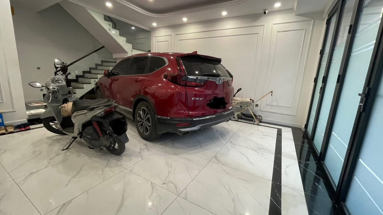 Khu VIP Lê Văn Lương, gara ô tô 7 chỗ, 2 thoáng, sát công viên Thanh Xuân, 48m2, 18 tỷ