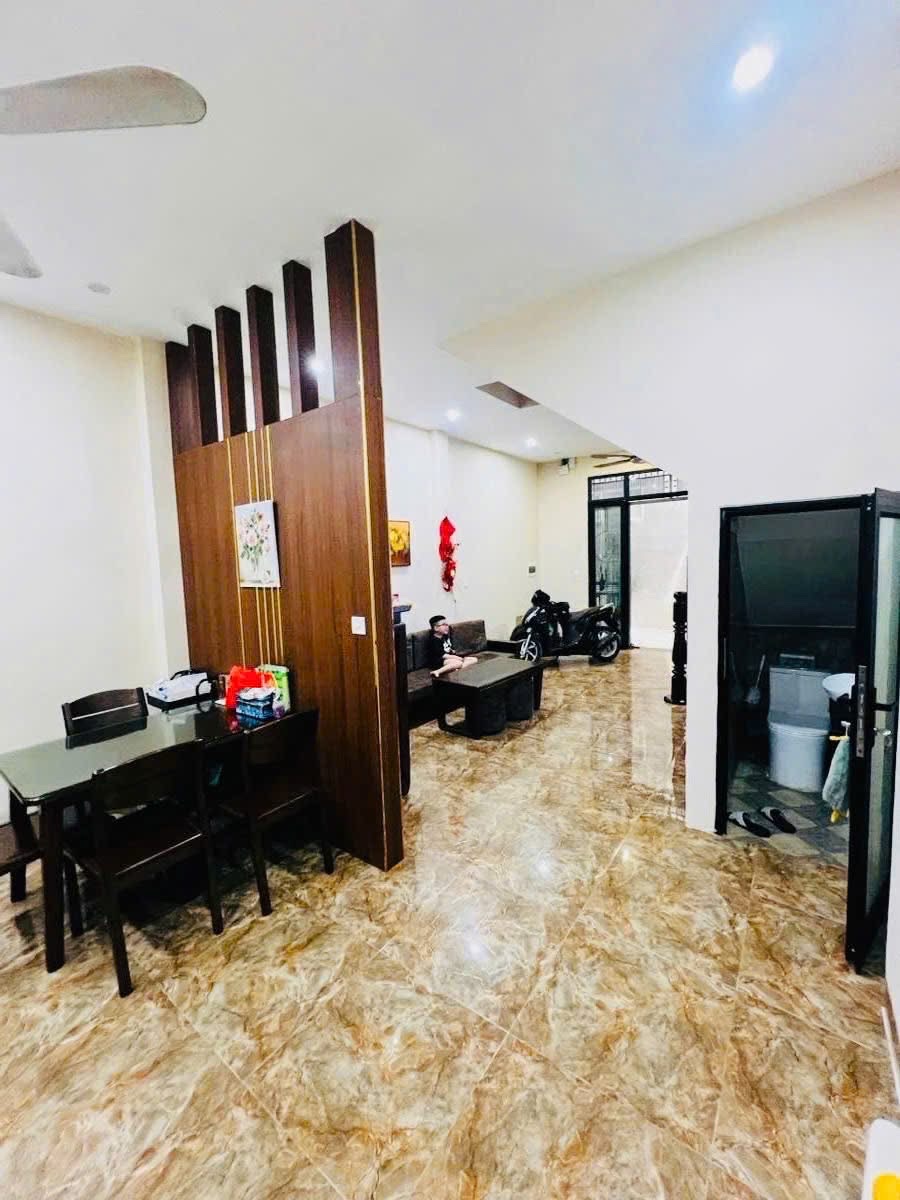 Cần bán nhà Nguyễn Chánh, khu phân lô VIP, Oto đỗ cửa, view đẹp nhất khu, 54m2, hơn 18 tỷ