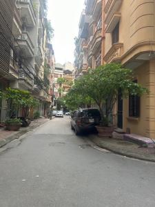 Bán nhà Trần Duy Hưng, ô tô ngủ trong nhà, thang máy chạy êm du, 53m2, nhỉnh 18 tỷ