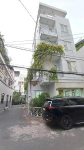 Bán nhà Khuất Duy Tiến, ô tô ngủ trong nhà, vài bước ra phố, 54m2, nhỉnh 10 tỷ