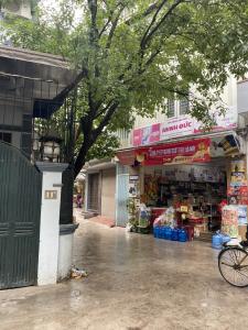Bán biệt thự mini Lê Văn Lương, 2 thoáng, vài bước ra phố, 40m2, hơn 8 tỷ