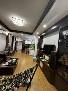 BÁN CĂN HỘ 3PN, 2WC Ở Nguyễn Tuân, FULL NỘI THẤT, NHÀ ĐẸP, CÓ SLOT Ô TÔ, HƠN 4 TỶ