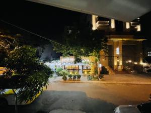 QUAN NHÂN, Ô TÔ ĐỖ CỬA VÀO NHÀ, MẶT TIỀN RỘNG KINH DOANH, NHÀ ĐẸP Ở NGAY, 55M2, HƠN 11 TỶ