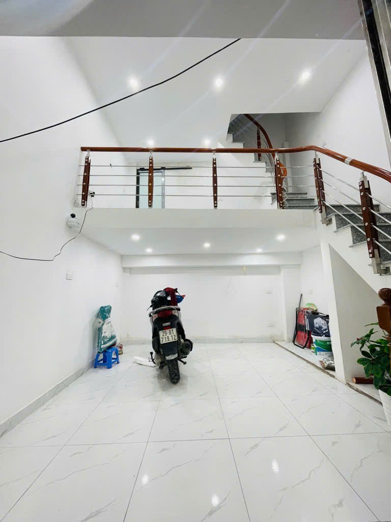 CHỈ 5.18 TỶ CÓ NGAY NHÀ ĐẸP- TRỊNH VĂN BÔ, 40M2, OTO ,NGÕ THÔNG, KINH DOANH