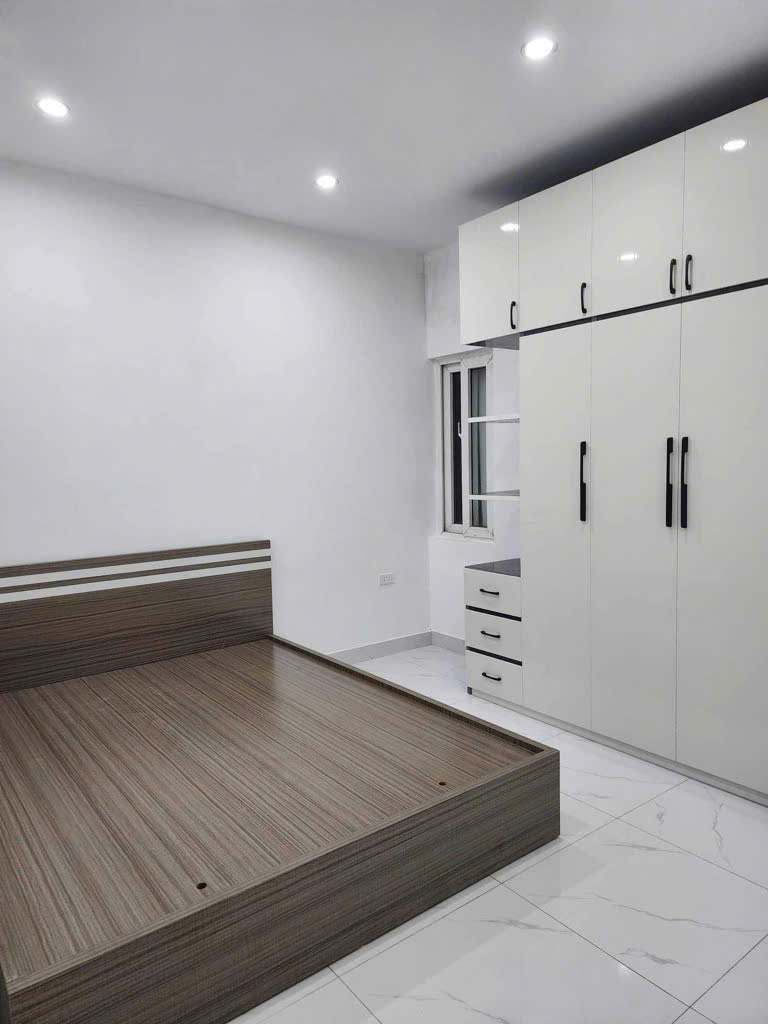 Nhà đẹp - Trịnh Văn Bô, 42m2, ô tô, ngõ thông, kinh doanh, giá nhỉnh 5 tỷ