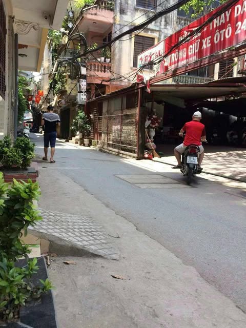 BÁN GẤP NHÀ ĐỘI CẤN TT BA ĐÌNH Ô TÔ ĐỖ CỬA 65M X 5 TẦNG MT 4M 13,2 TỶ