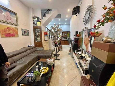 BÁN GẤP NHÀ ĐẸP KIM MÃ PHỐ VIP BA ĐÌNH FULL NỘI THẤT 45M X 4 TẦNG MT 4M 8.6 TỶ 