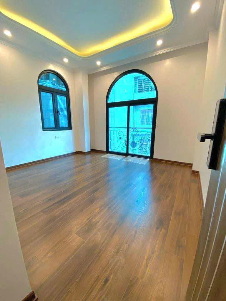 BÁN GẤP NHÀ ÔNG ÍCH KHIÊM PHỐ VIP BA ĐÌNH Ô TÔ KD 75M X 5 TẦNG MT 6,5M 25 TỶ