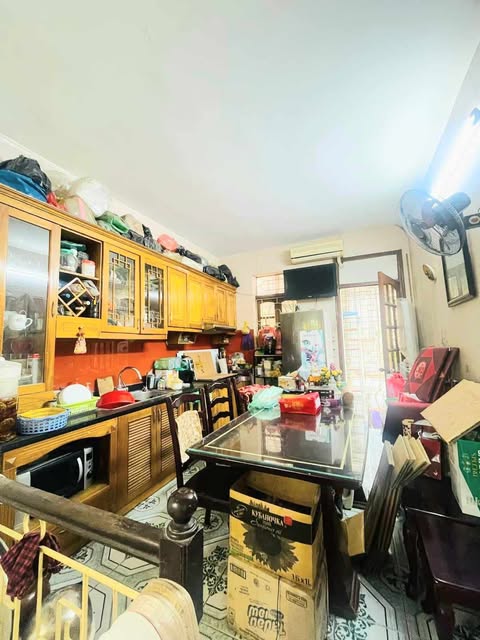 SIÊU HIẾM NHÀ ĐỘI CẤN VIEW HỒ ĐẦM TRÒN Ô TÔ ĐỖ CỬA  PHÂN LÔ KD VỈA HÈ 10,5 TỶ 