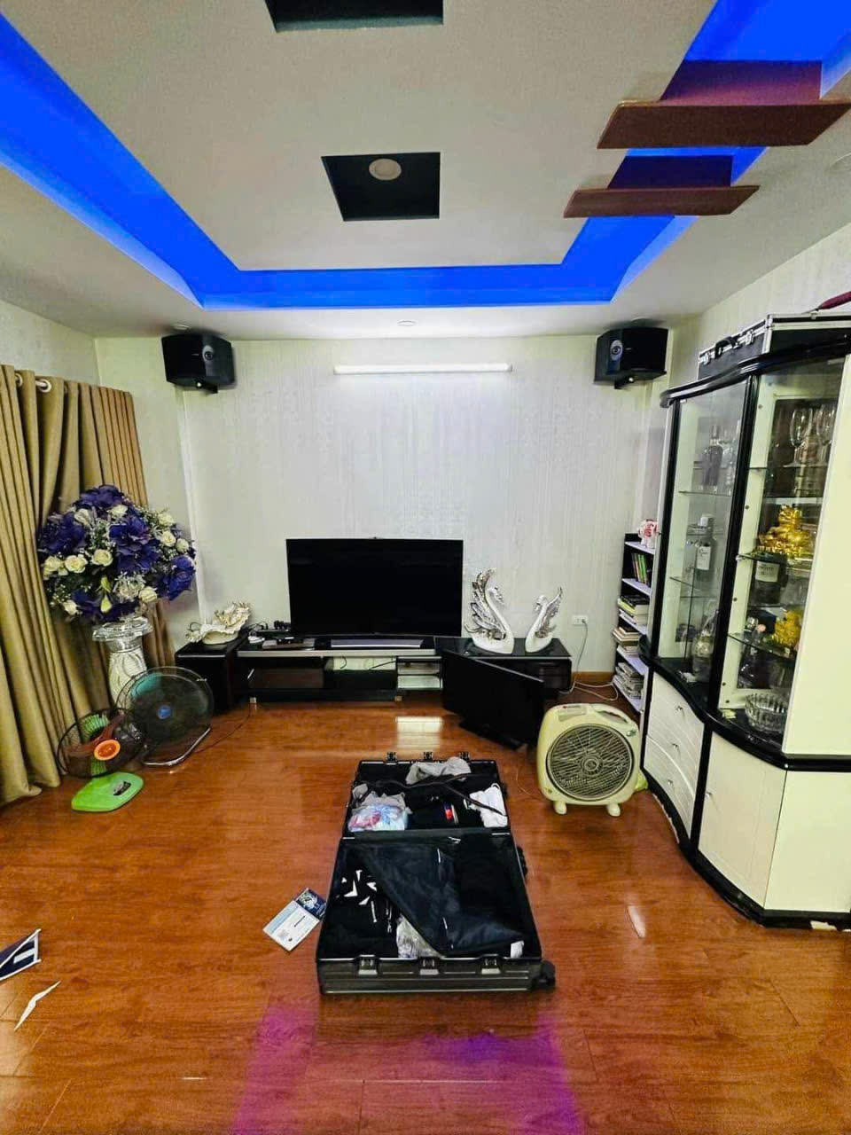 SIÊU PHẨM NHÀ ĐẸP VĨNH PHÚC TT BA ĐÌNH 45M X 6 TẦNG MT 5,5M 8,6 TỶ