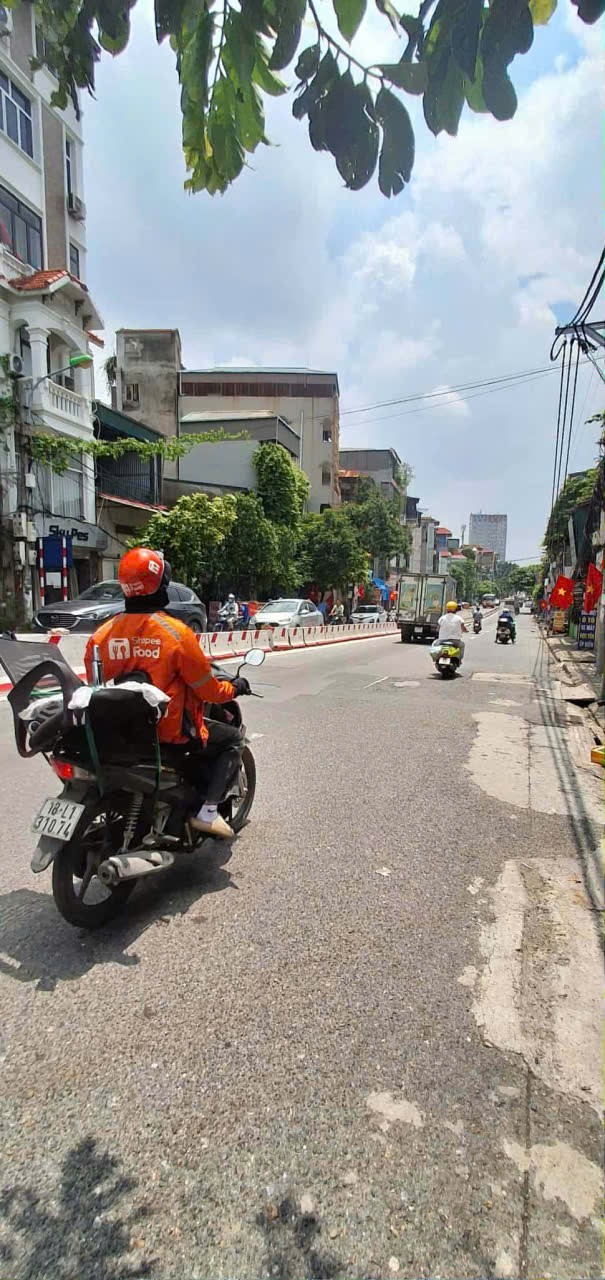 GIẢM SỐC NHÀ MINH KHAI TT HAI BÀ TRƯNG SAU QH RA MẶT PHỐ 40M X 2 TẦNG 7,5 TỶ