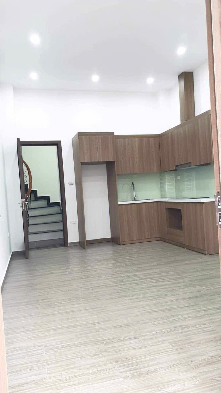 BÁN GẤP NHÀ HOÀNG HOA THÁM _ NGỌC HÀ TT BA ĐÌNH  36M X 4 TẦNG MT 4M 8, 6 TỶ